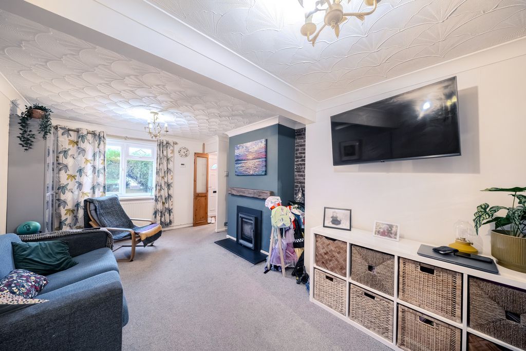 Property photo 3 of 30