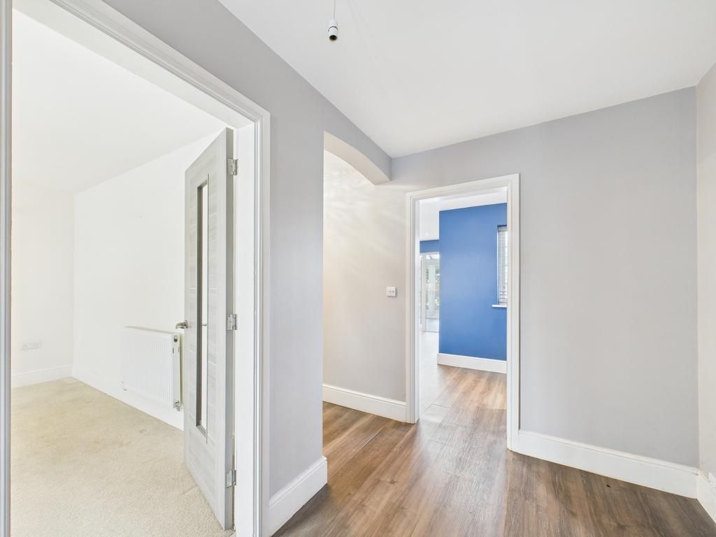 Property photo 3 of 42