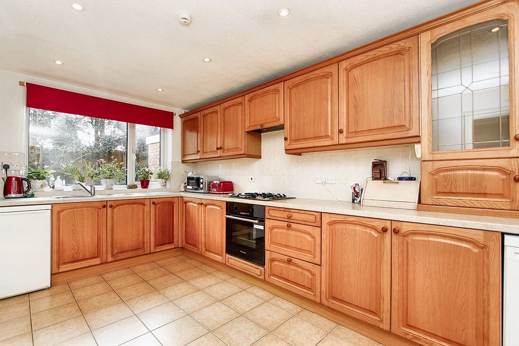 Property photo 3 of 22