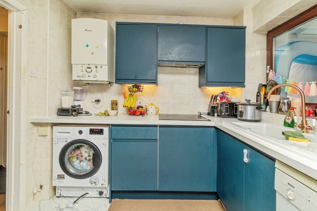 Property photo 2 of 24