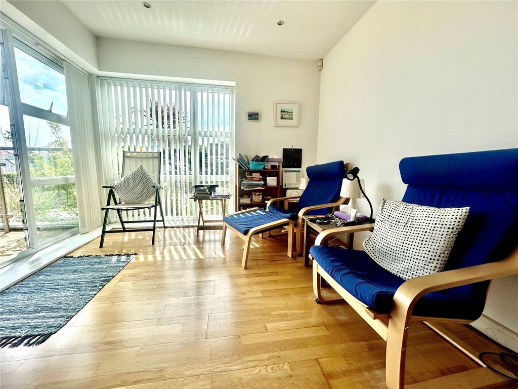 Additional image 5 of 2 bed flat for saleFfordd Cynlas, Benllech, Isle Of Anglesey LL74