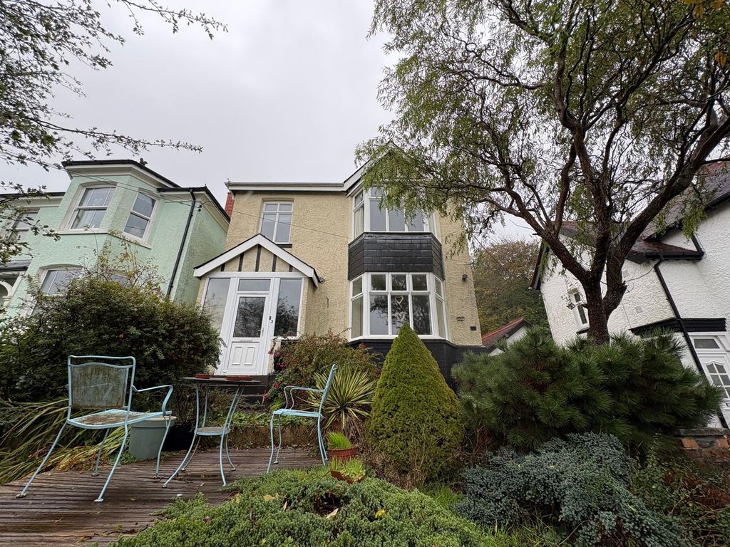 Property photo 1 of 26
