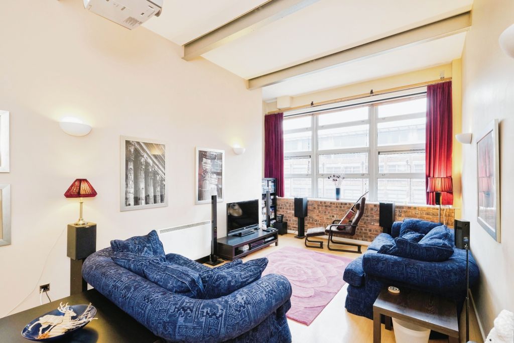 Property photo 1 of 19 5