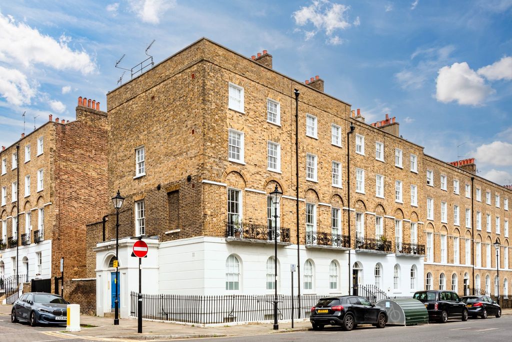 Property photo 3 of 22 Exterior 1