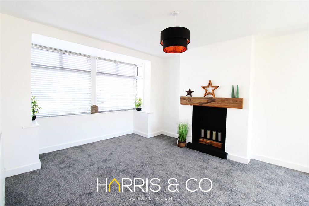 Property photo 2 of 17 Picture No. 09