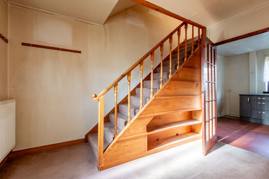 Property photo 3 of 12 Inner Hallway