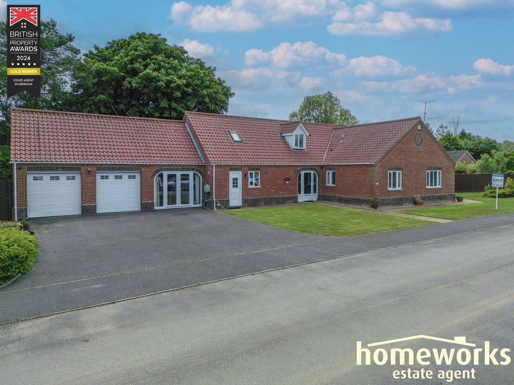Property photo 2 of 24