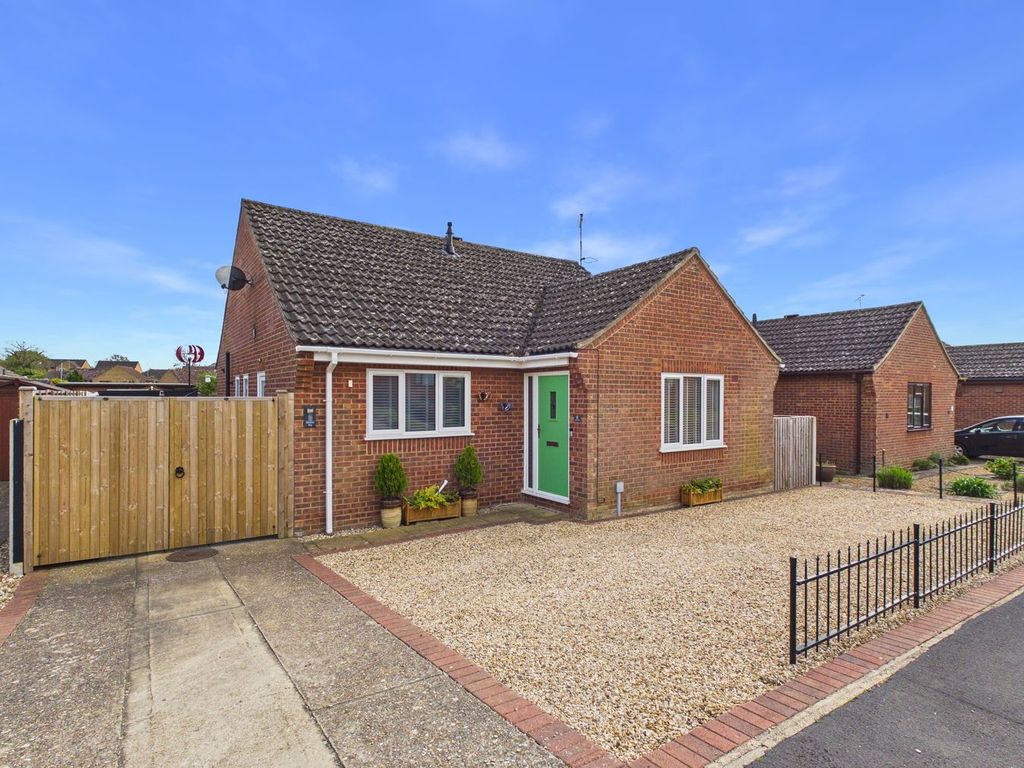 Property photo 1 of 17