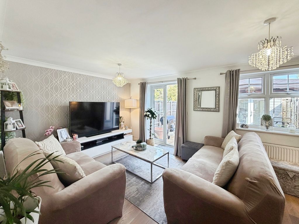 Property photo 2 of 18 Pbox-Img.Jpg