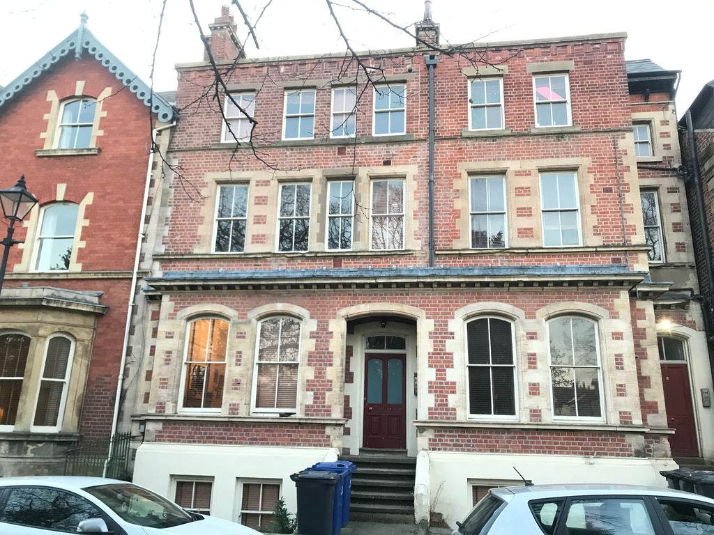 Property photo 1 of 8 Front