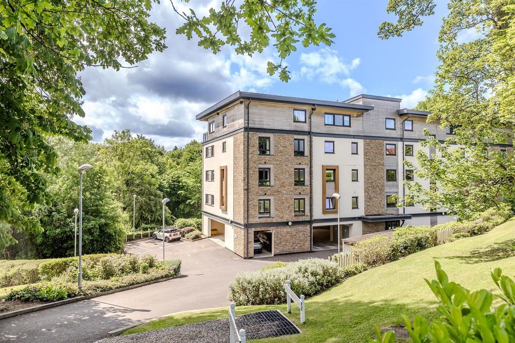 Property photo 1 of 24