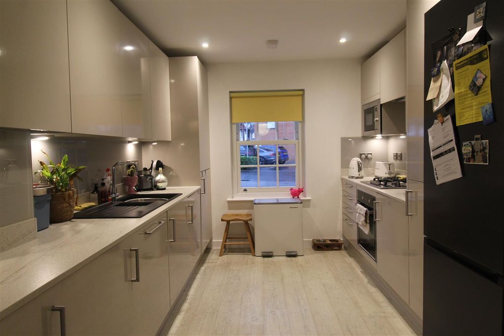 Property photo 2 of 14 Img_3725.Jpg