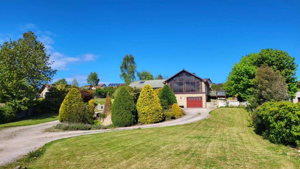 Property photo 1 of 26