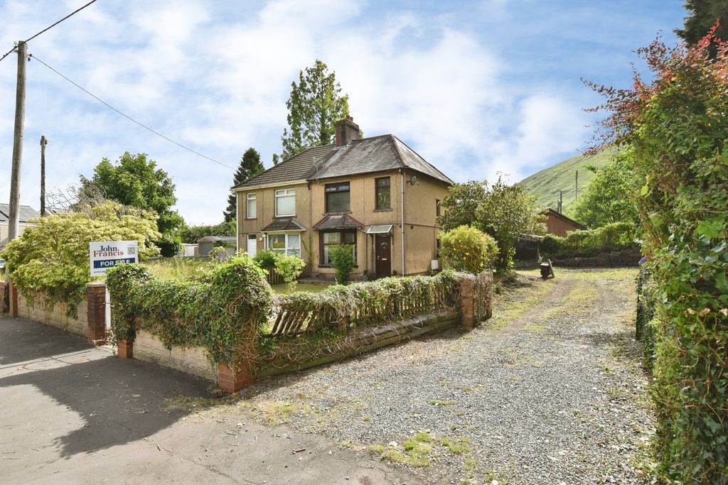 Property photo 1 of 17 Pbox-Img.Jpg