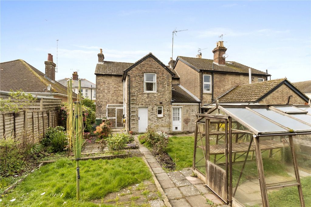 Property photo 2 of 25 Picture No. 06