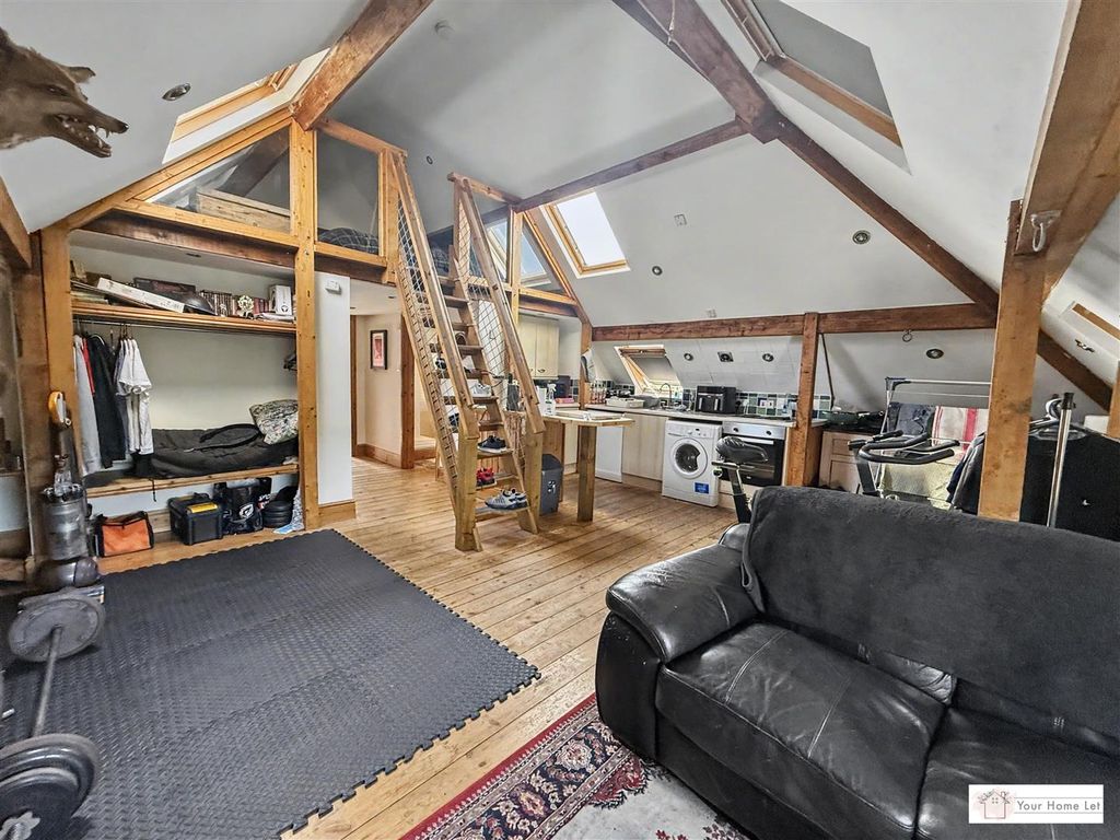 Property photo 2 of 10 2.Jpg
