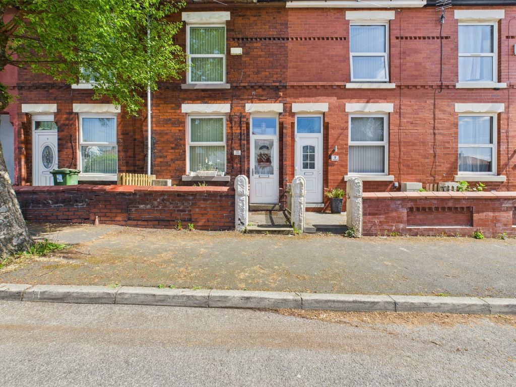 Property photo 1 of 17 Cam03729G0-Pr0045-Still001
