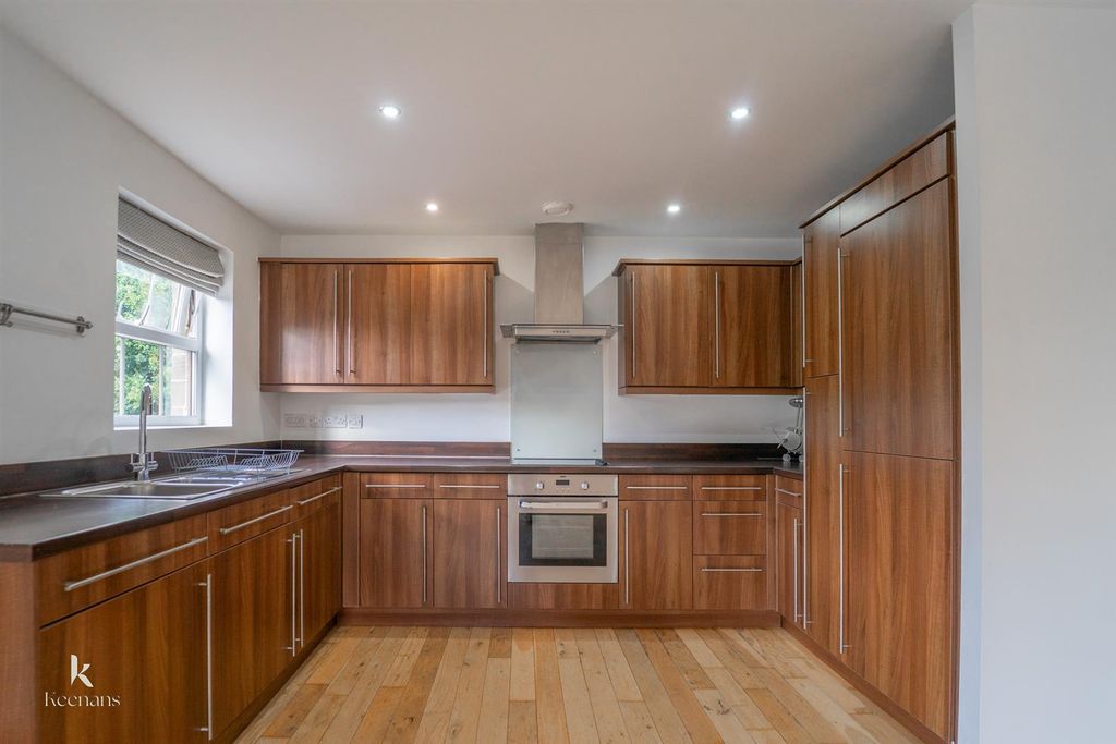 Property photo 3 of 14 .-283.Jpg
