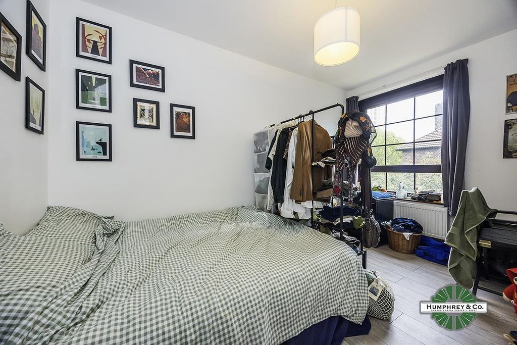 Property photo 2 of 11 Flat 24  Rhodes House, Provost Estate -006.Jpg