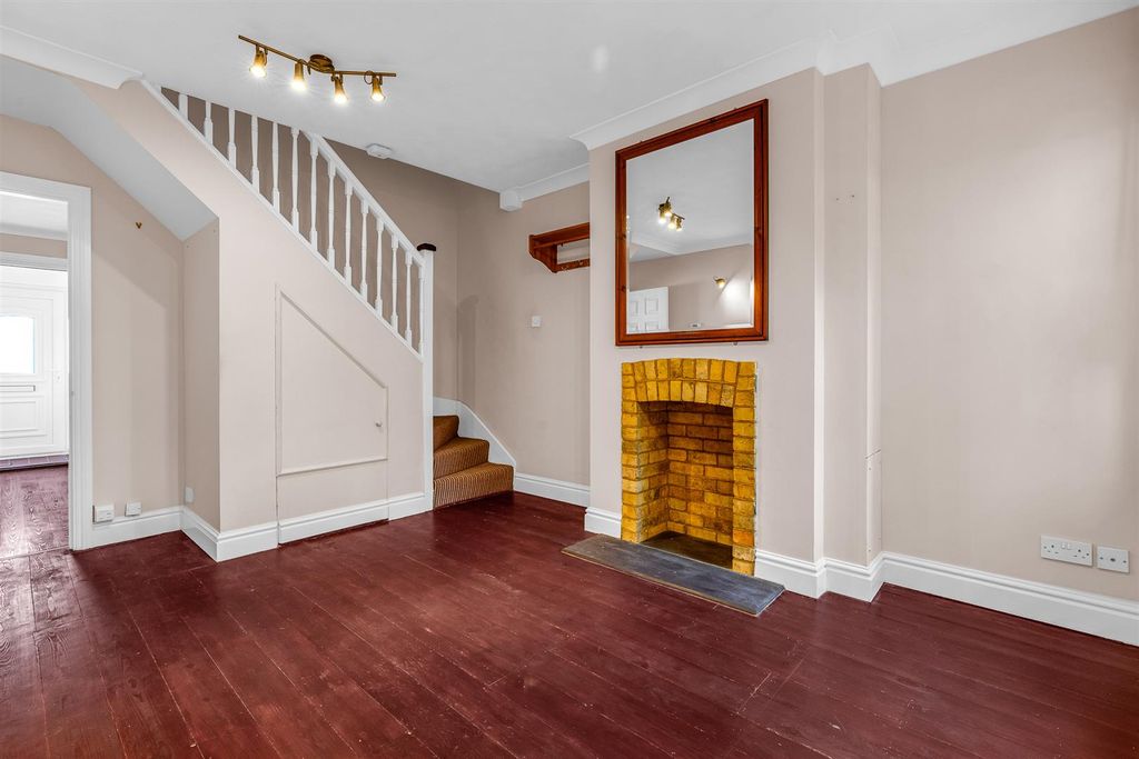 Property photo 2 of 17 Internal-9.Jpg