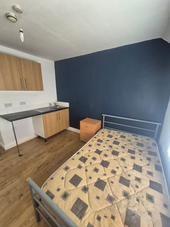 Property photo 1 of 4