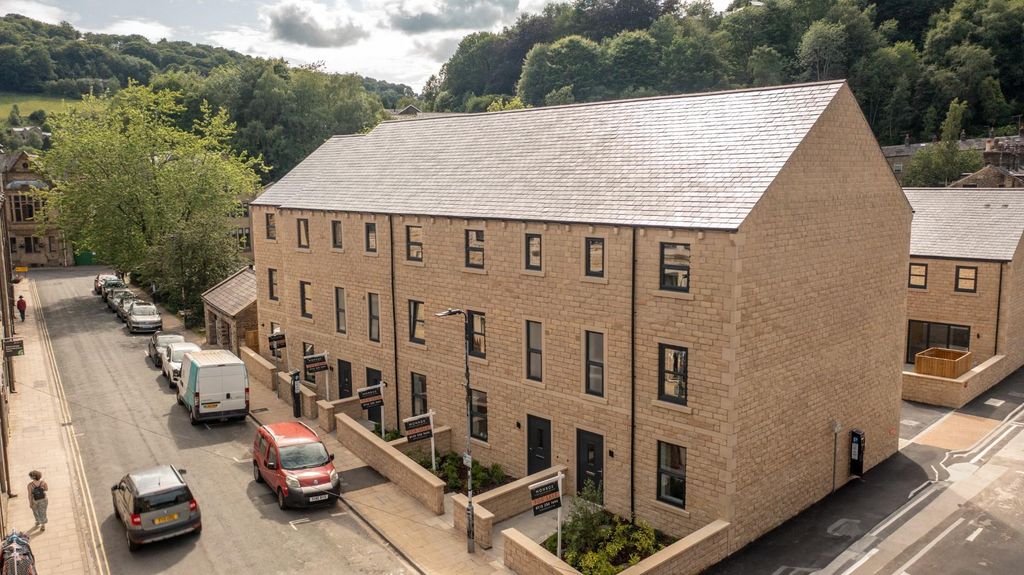 Property photo 1 of 11 Dji_0675.Jpg