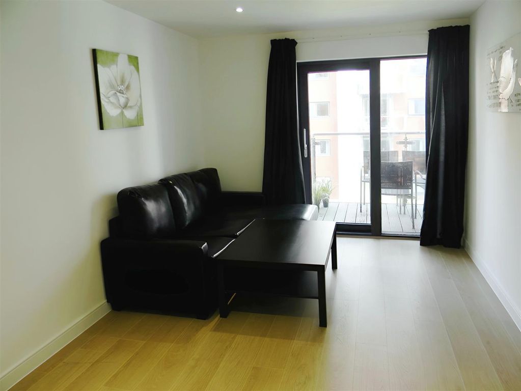 Property photo 3 of 7 Gallery
