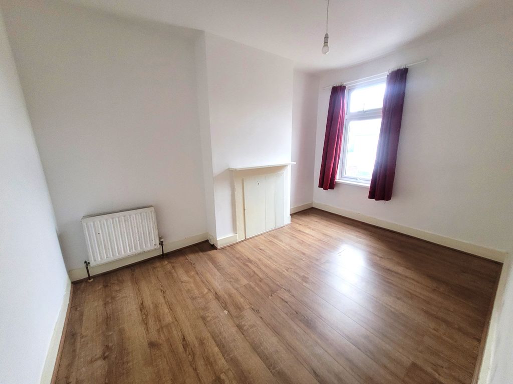 Property photo 3 of 5 Bathroom