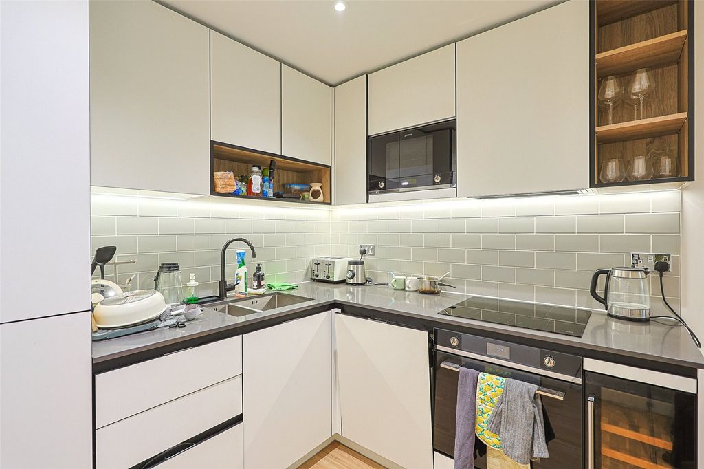 Property photo 3 of 19 Picture No. 07