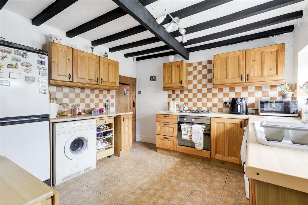 Property photo 2 of 11 Img_5888-Img_5892.Jpg