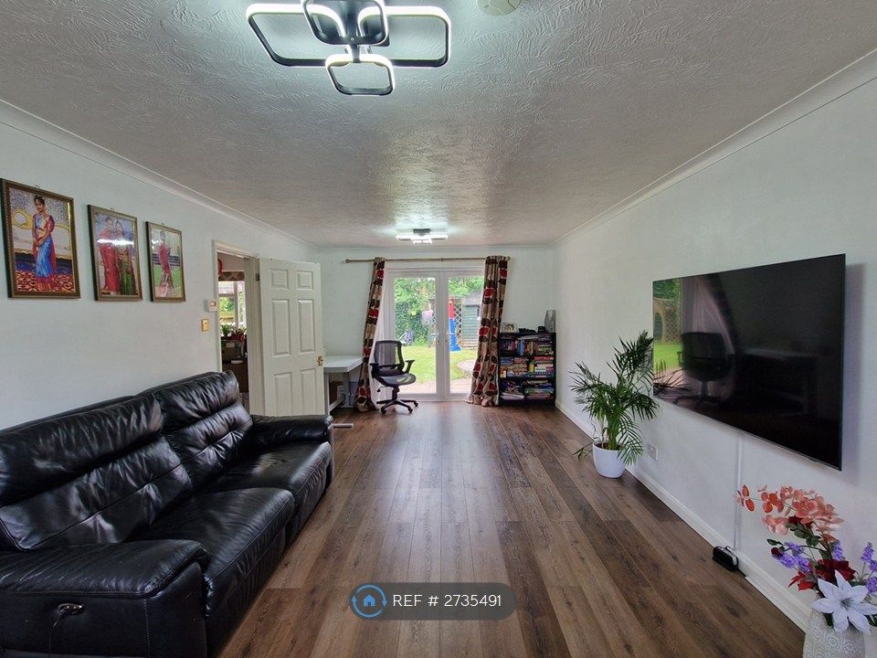 Property photo 3 of 29 Living Room