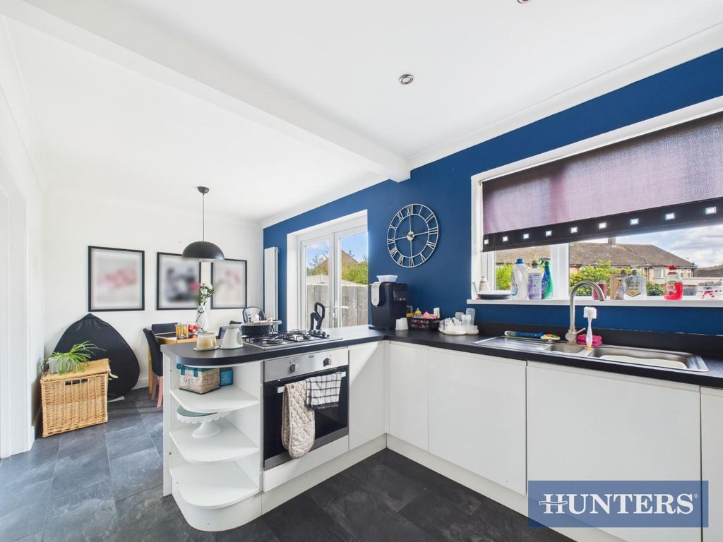 Property photo 2 of 18 Cam01450G0-Pr0266-Still012.Jpg