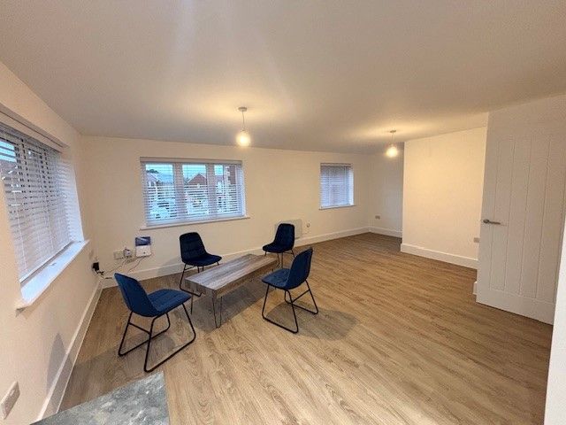 Property photo 2 of 5 Living Room