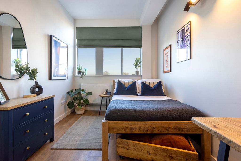 Property photo 2 of 17 Photo 1