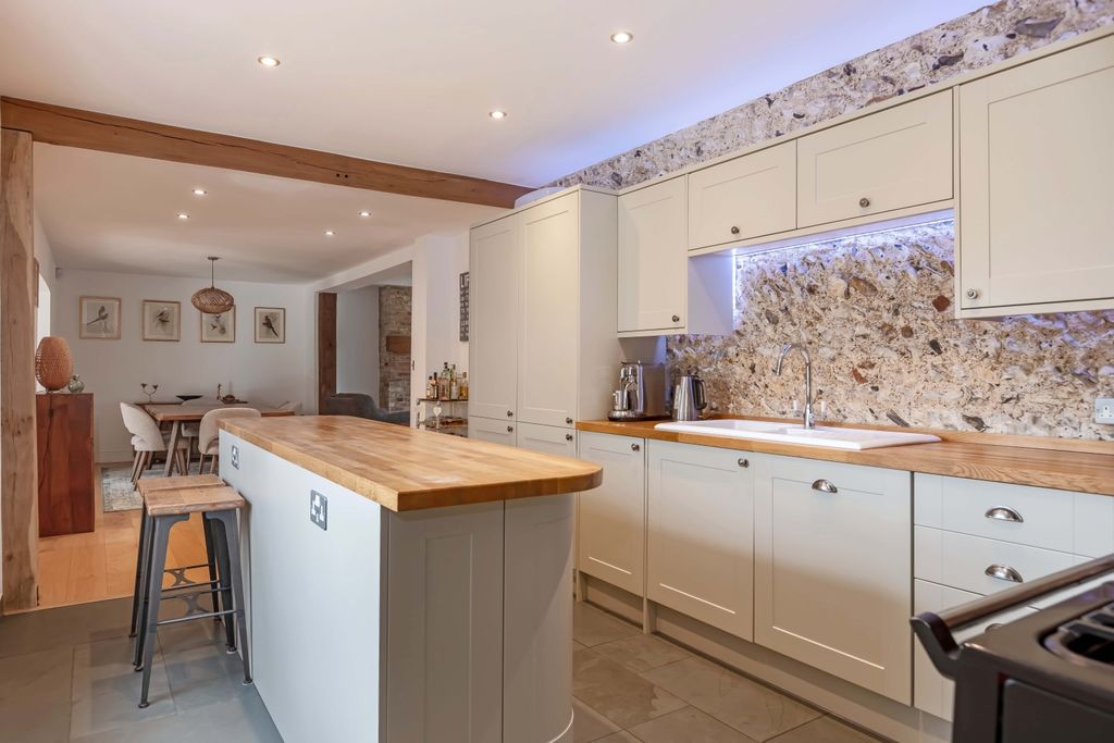 Property photo 3 of 45 Fulbeck Avenue_26