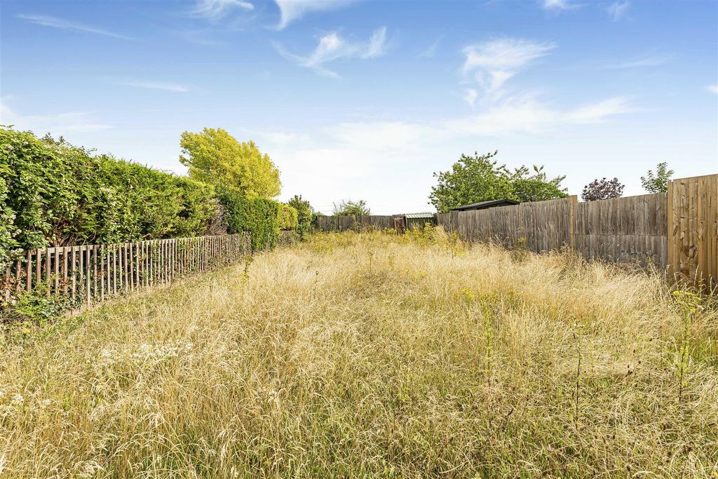 Property photo 3 of 24 24_60063.Jpg