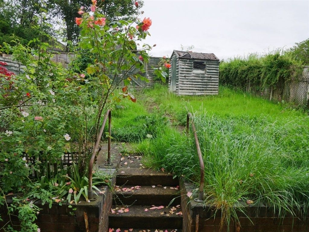 Property photo 2 of 9