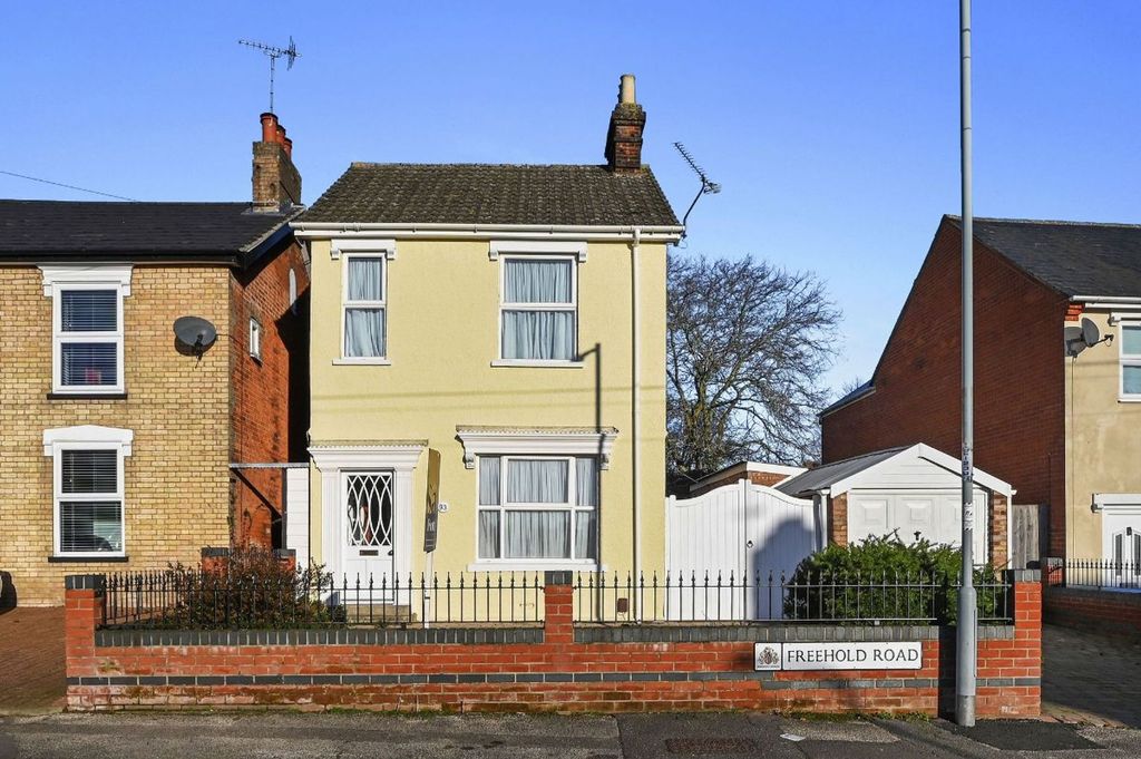 Property photo 1 of 23