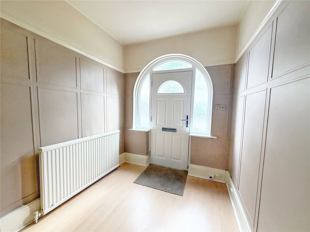 Property photo 3 of 22 Picture No. 17
