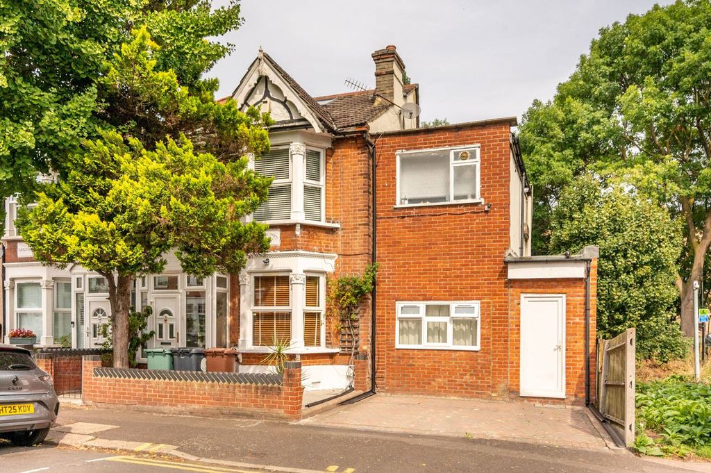 Property photo 1 of 20