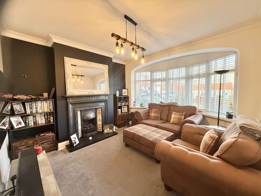 Property photo 3 of 18 Img_2939