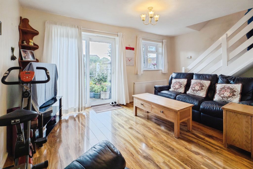 Property photo 2 of 17