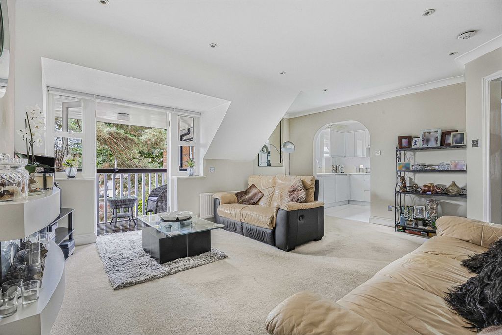 Property photo 3 of 30