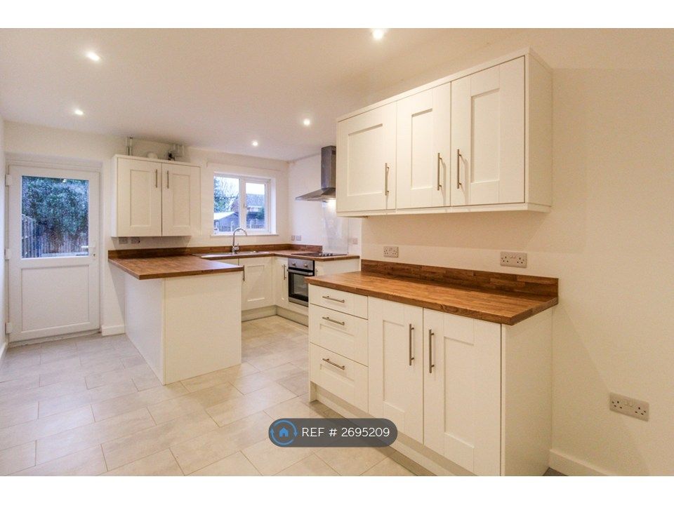 Property photo 1 of 22 Kitchen