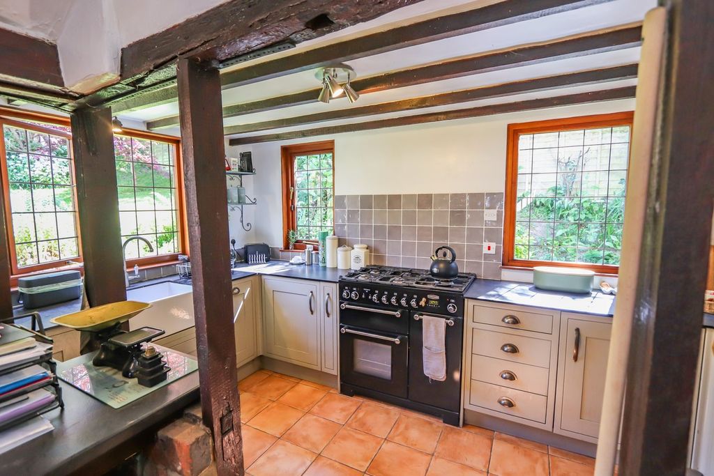Property photo 2 of 22