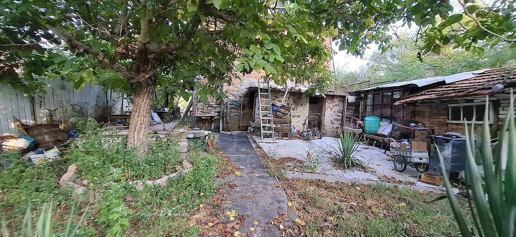 Property photo 2 of 7