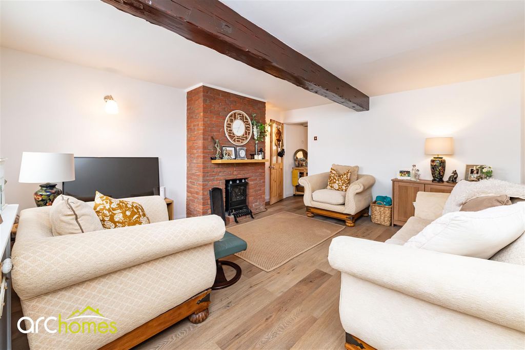 Property photo 2 of 20 Lowton Road-1.Jpg