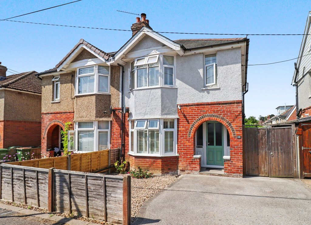 Property photo 1 of 16
