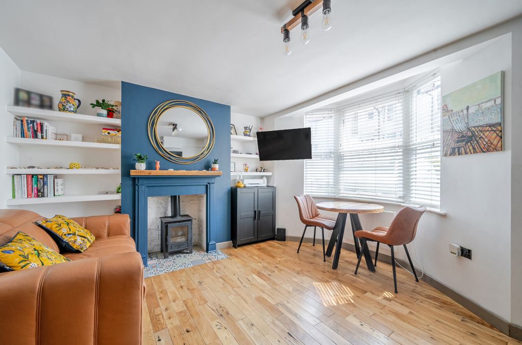 Property photo 3 of 16 1496049-10-6A5A31...