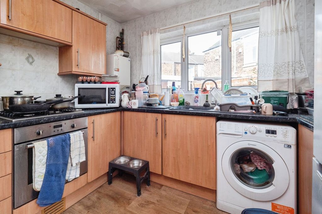 Property photo 3 of 15